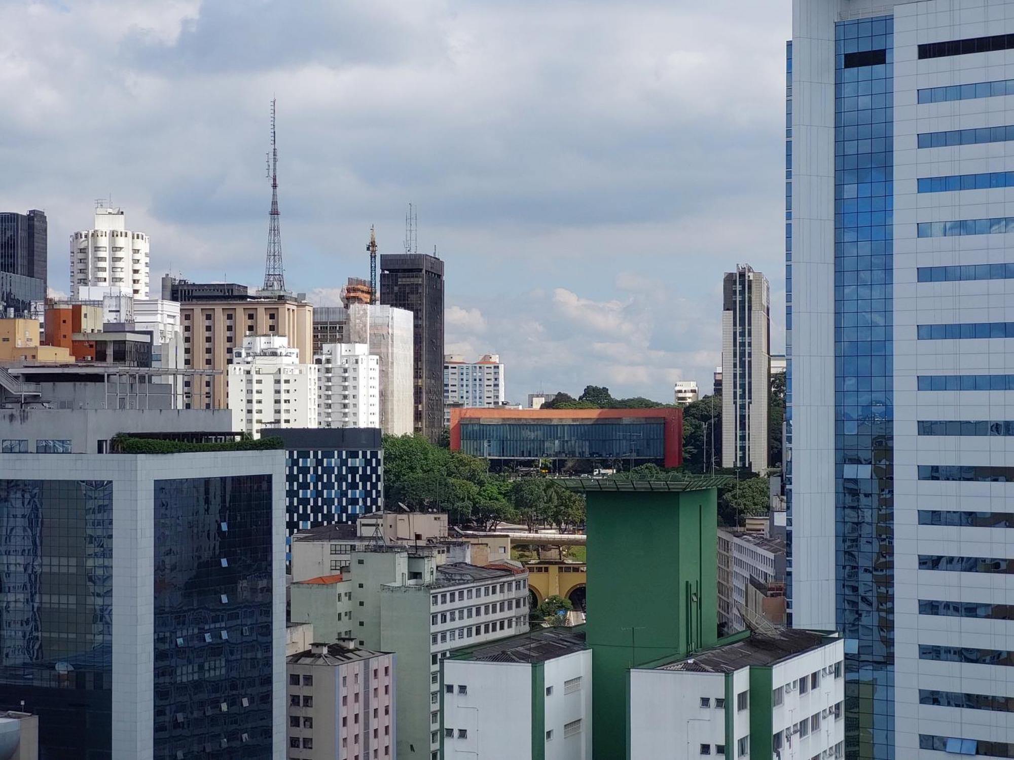 Moderninho Ao Lado Do Shopping Frei Caneca E Sirio-Libanes Na Bela Vista *